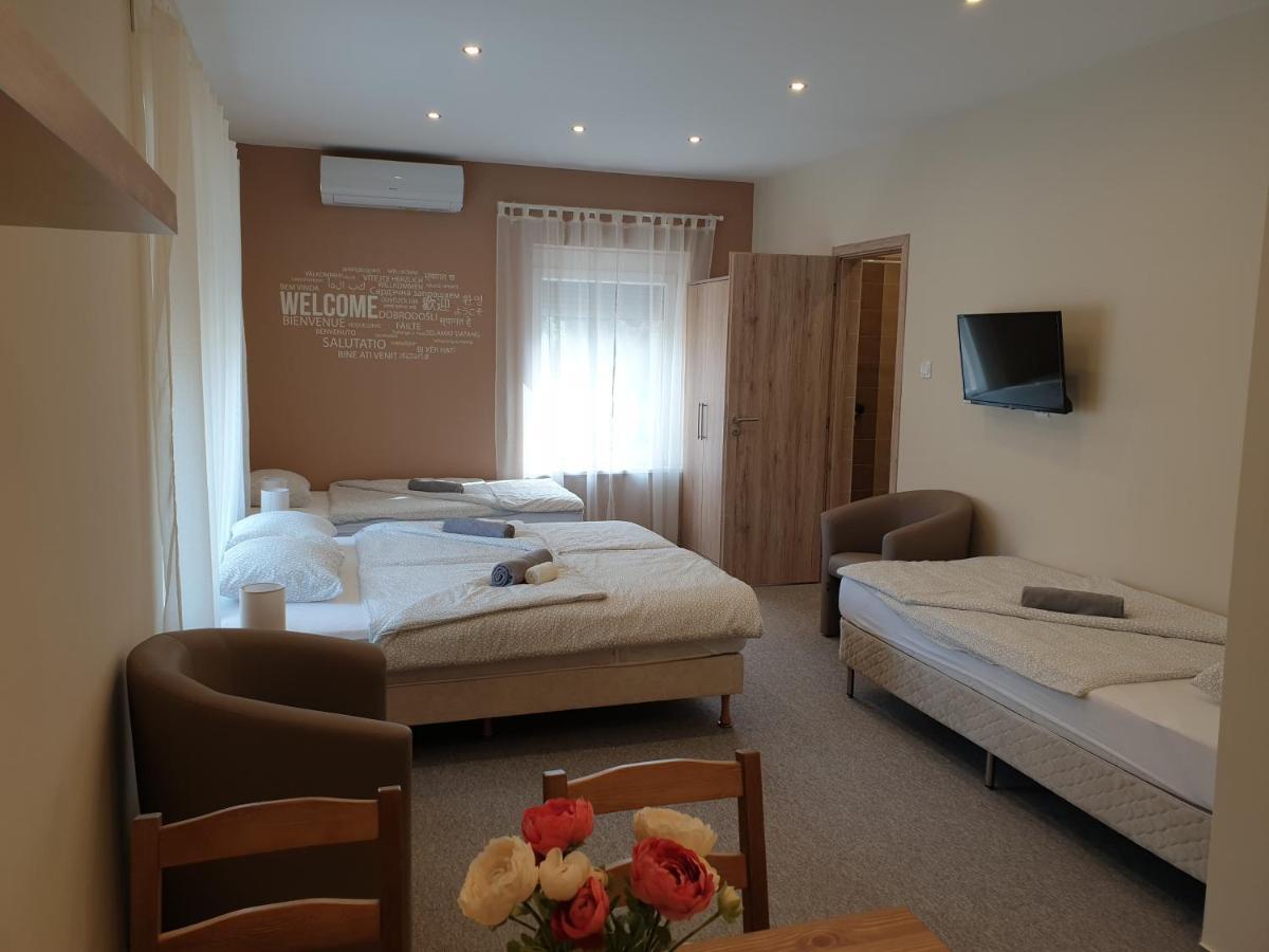 Mediterran Villa Кечкемет Экстерьер фото
